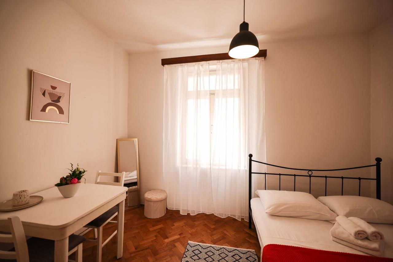 Cozy Studio Apartments In City Centar Stosija Zadar Buitenkant foto