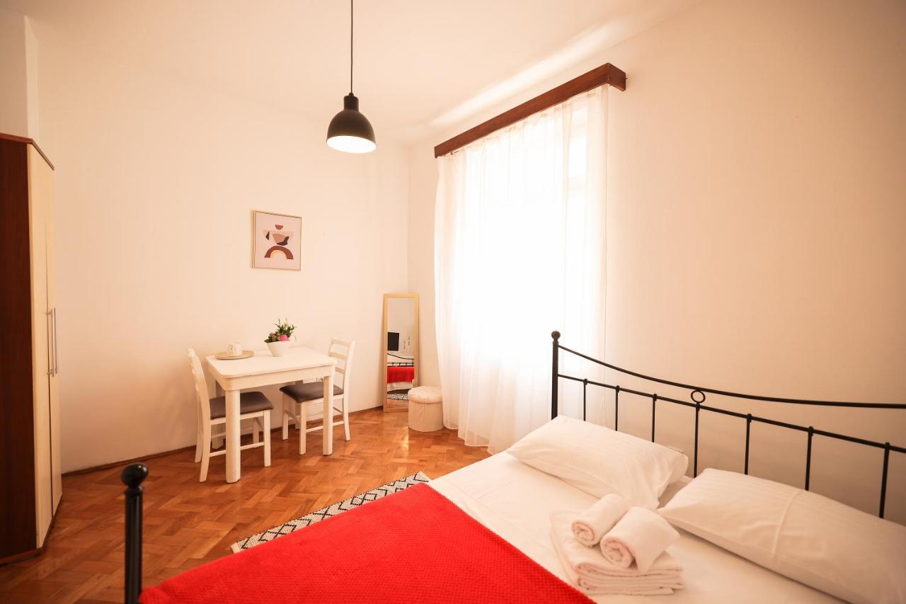 Cozy Studio Apartments In City Centar Stosija Zadar Buitenkant foto